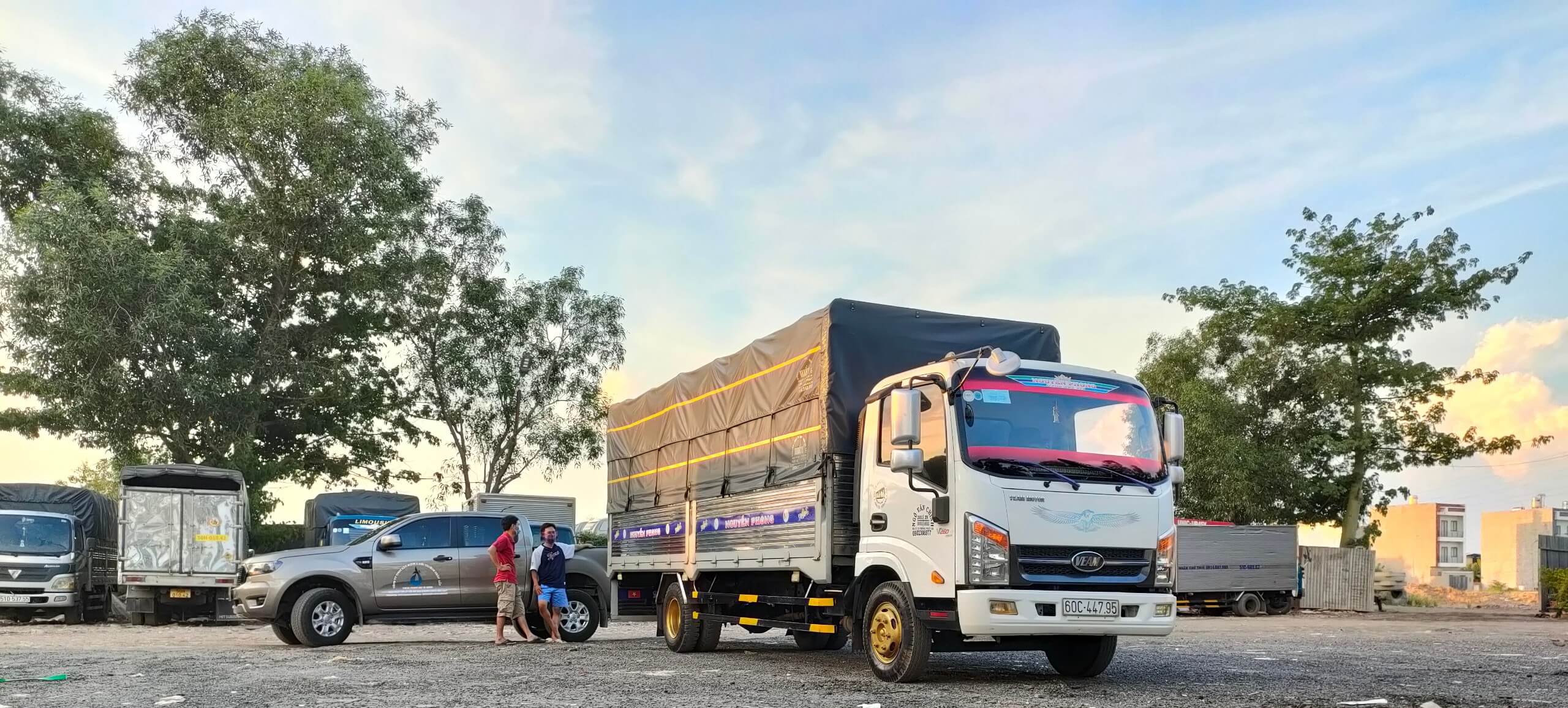 Xe tải chở hàng từ Sài Gòn đi An Giang - Vận tải Hùng Vương