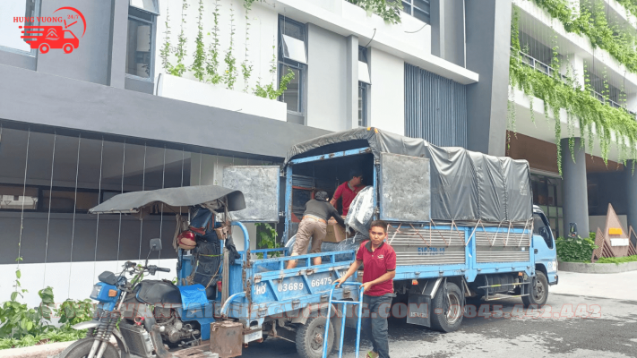 Xe ba gác chở hàng tại TPHCM