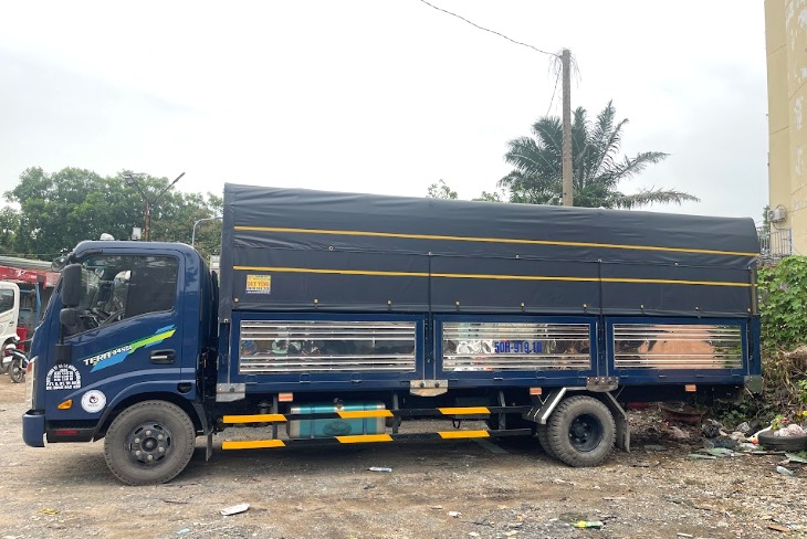 Xe tải chở hàng cồng kềnh 15 tấn liên tỉnh