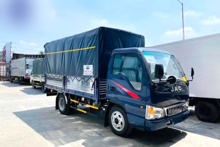 Chuyển nh&agrave; trọn g&oacute;i TPHCM đi Gia Lai, đồ nh&agrave; v&agrave; đồ qu&aacute;n bọc k&iacute;n chờ l&ecirc;n xe