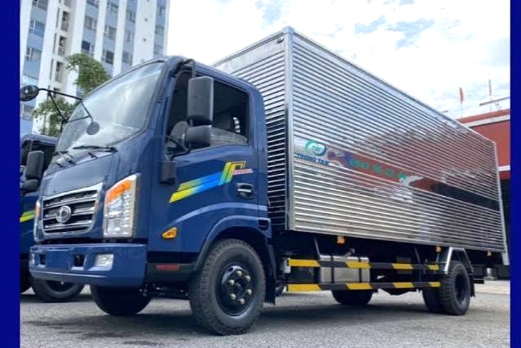 Đội chuyển nh&agrave; trọn g&oacute;i TPHCM đi Quảng Nam bọc đồ v&agrave; m&aacute;y m&oacute;c trước khi l&ecirc;n xe