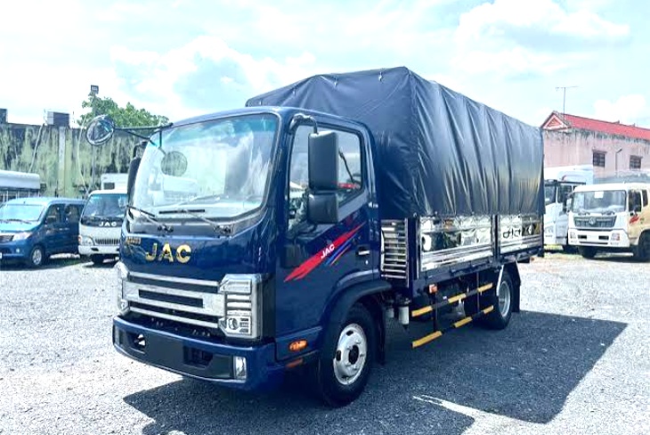 Xe gửi h&agrave;ng S&agrave;i G&ograve;n đi Cần Thơ nhận h&agrave;ng lẻ trước khi chạy tuyến