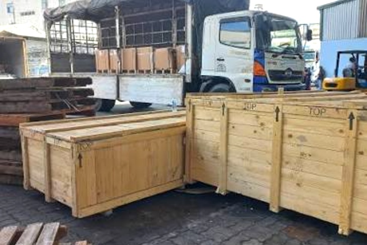 Xe tải 20 tấn chở hàng đi tỉnh