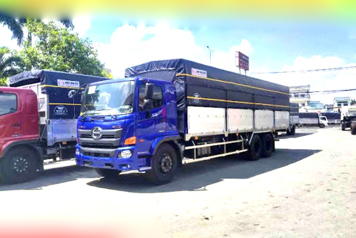 Xe tải 6m c&oacute; b&agrave;n n&acirc;ng hạ tại B&igrave;nh T&acirc;n bốc h&agrave;ng tận nơi